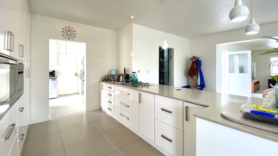 4 Bedroom Property for Sale in Dwarskersbos Western Cape